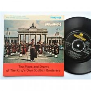 Pipes and Drums of the King's Own Scottish Bordere - The Eightsome Reel and Other Scottish Dances - Vinyl - EP