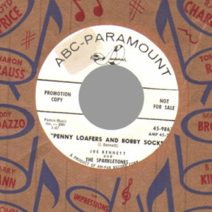 Joe Bennett & The Sparkeltones - Rocket / Penny Loafers & Bobby Socks - 45 - Vinyl - 45''