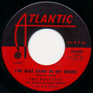 The Drifters - I've Got Sand In My Shoes / He's Just A Playboy [Vinyl] - 7 Inch 45 RPM - Vinyl - 7"